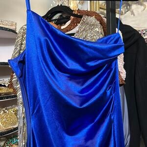 Sz Small royal blue gown